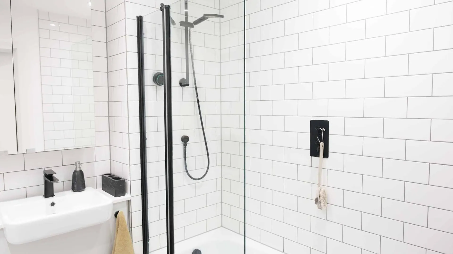 Luxury One Bedroom Apartment Near Canary Wharf With Gym London United Kingdom